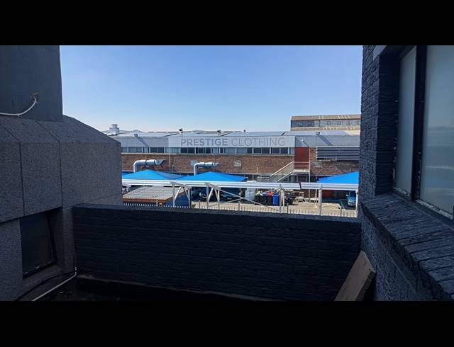 2,000M² WAREHOUSE TO LET IN MAITLAND